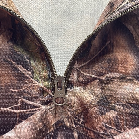 Cabela's Camouflage jacket pullover with quarter zip and full length sleeves - Picture 7 of 8